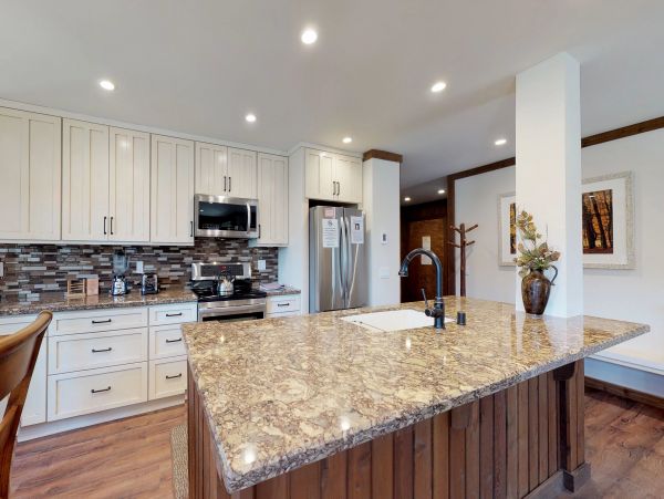 Yosemite Area Home 984737