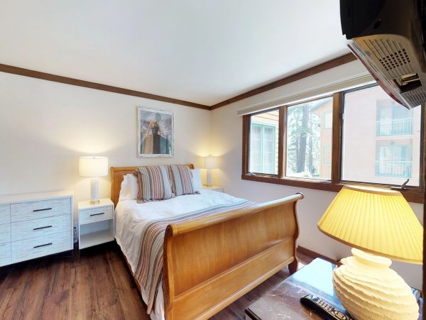 Yosemite Area Home 984737
