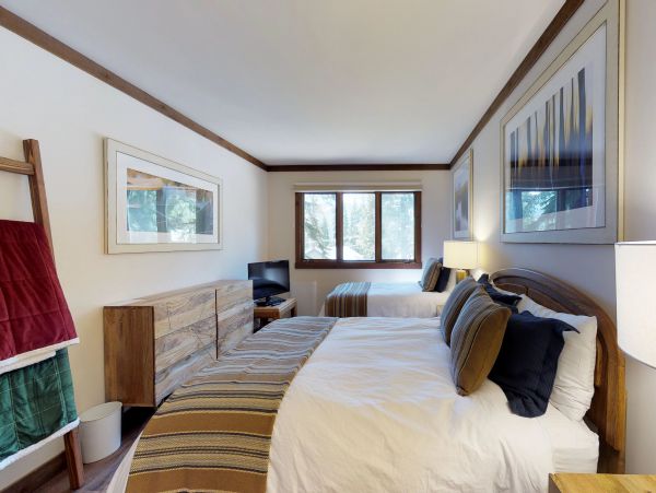 Yosemite Area Home 984737