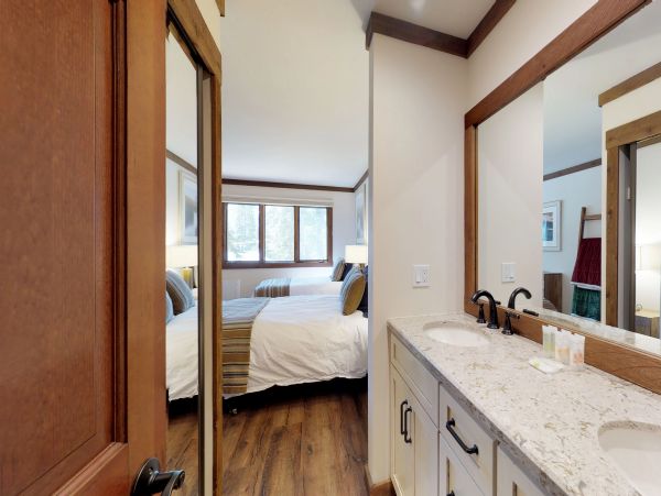 Yosemite Area Home 984737