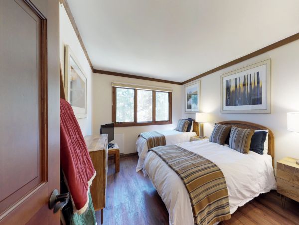 Yosemite Area Home 984737