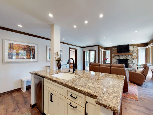 Yosemite Area Home 984737