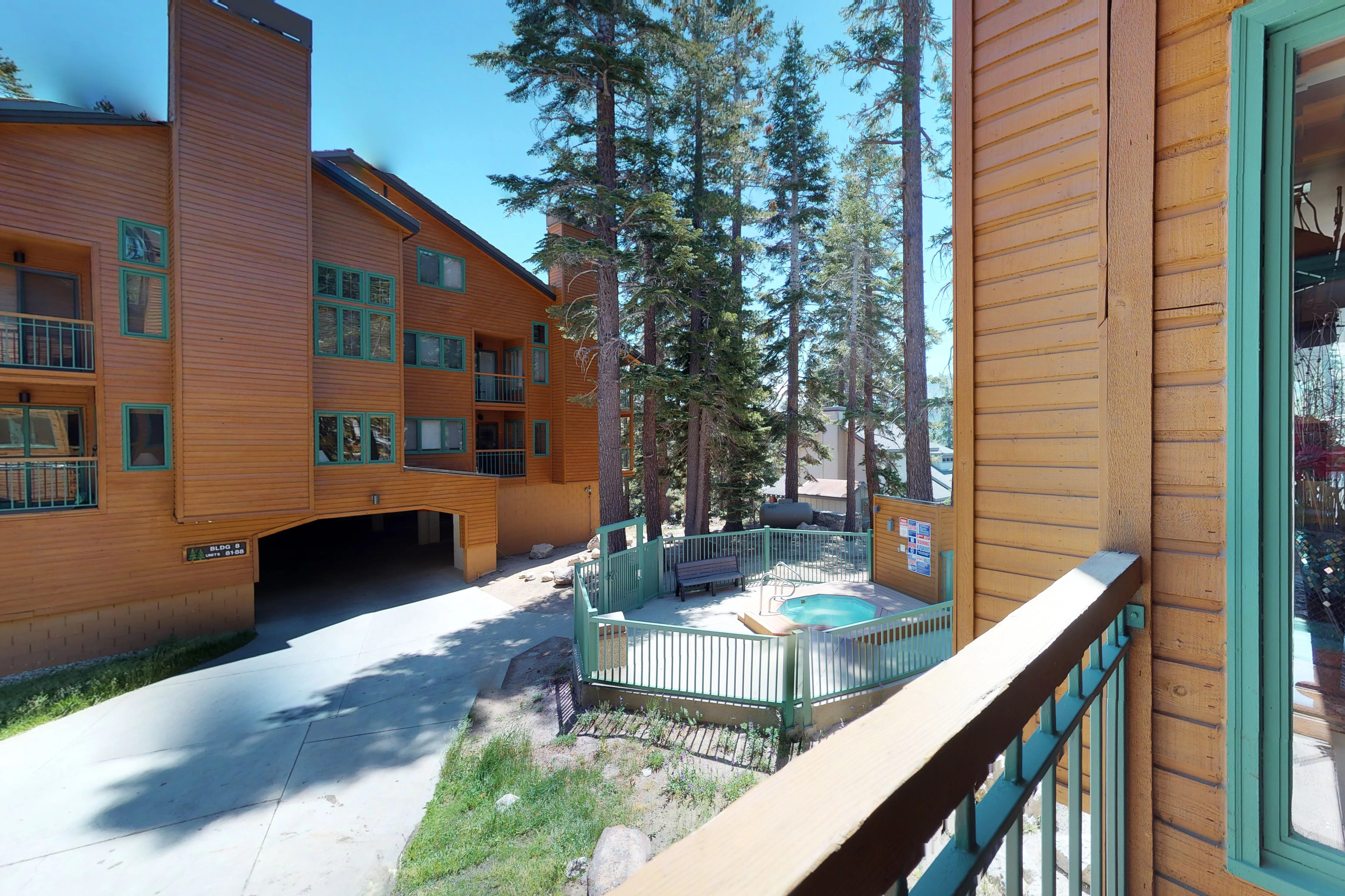 Yosemite Area Home 984737