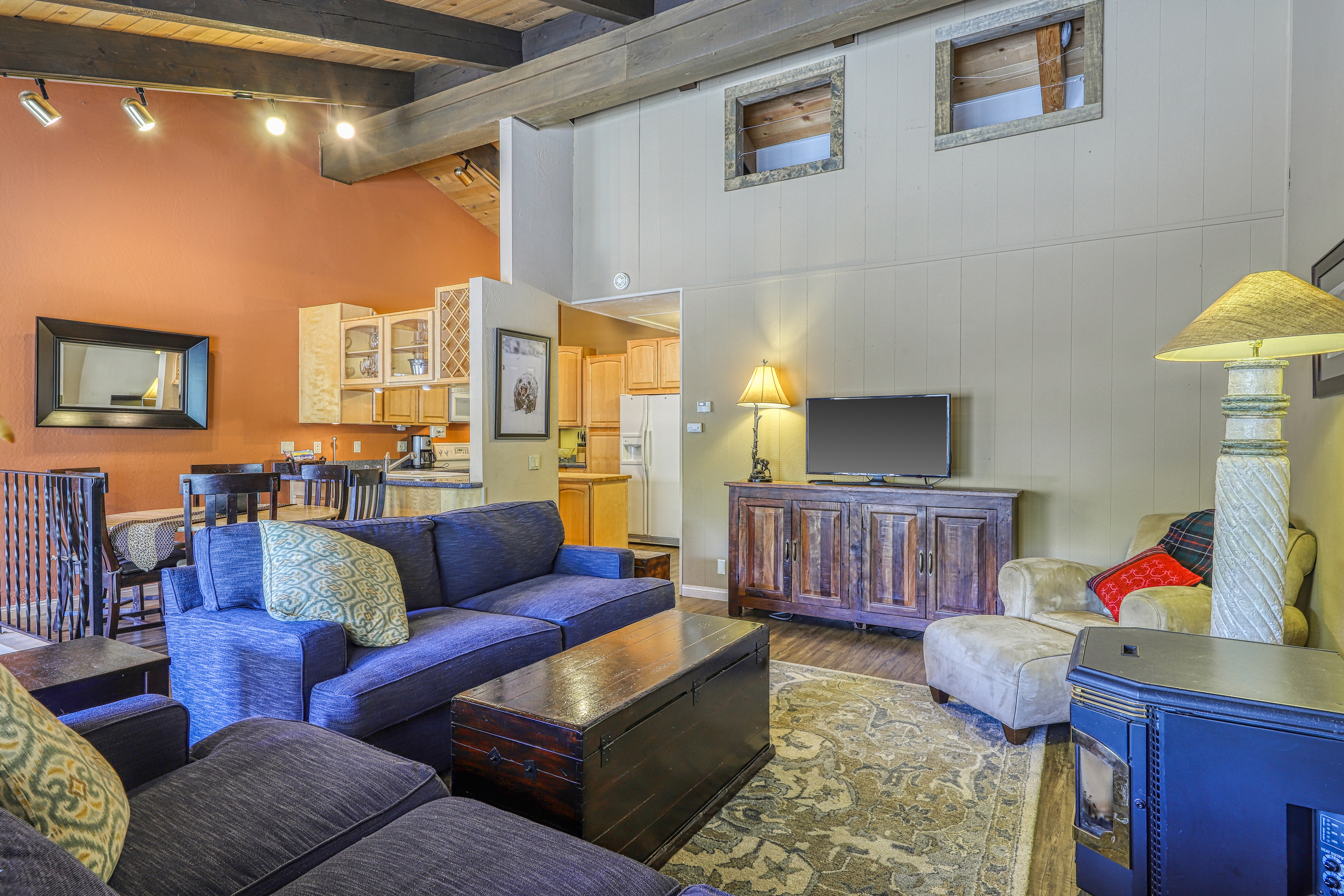Yosemite Area Home 984738