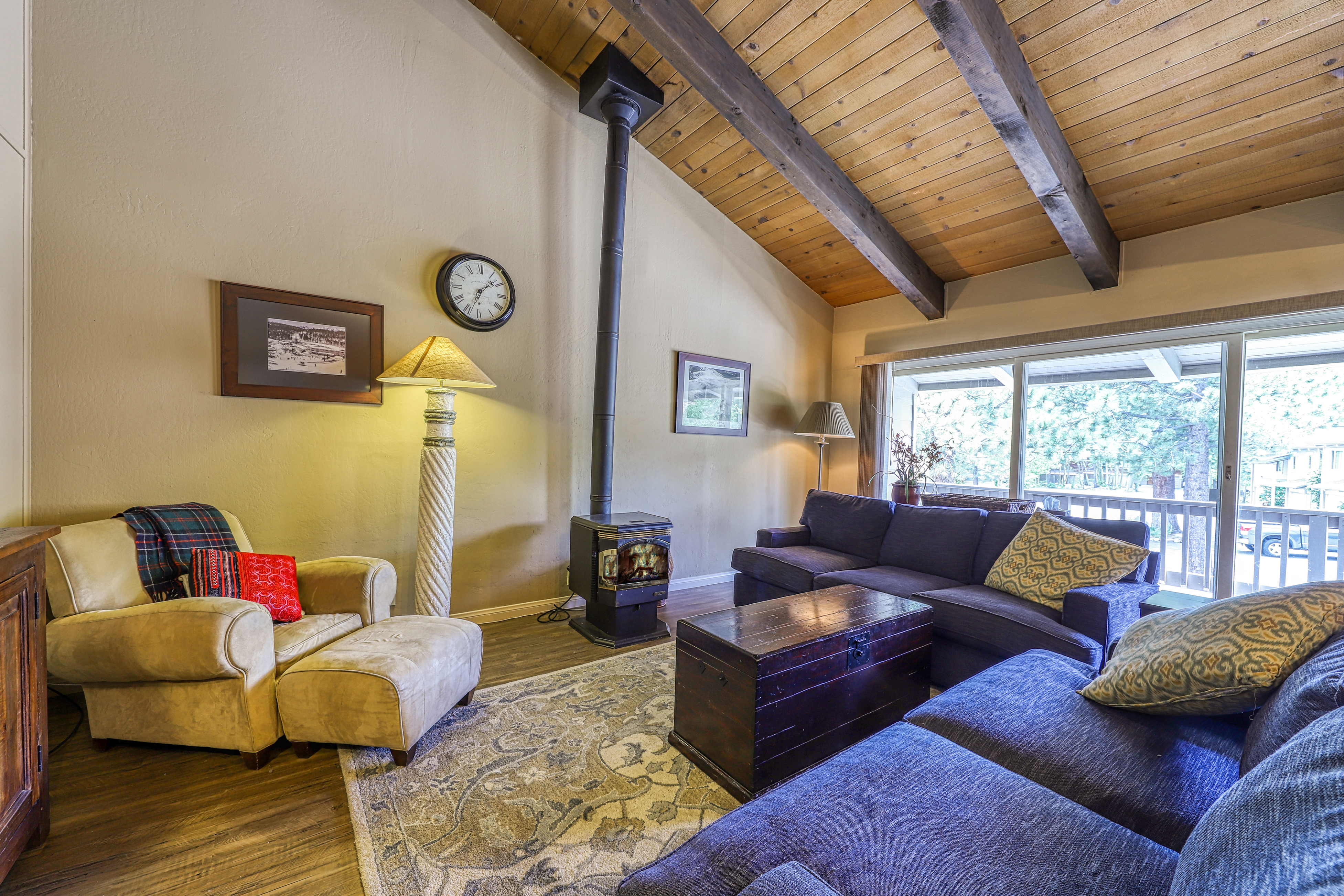 Yosemite Area Home 984738