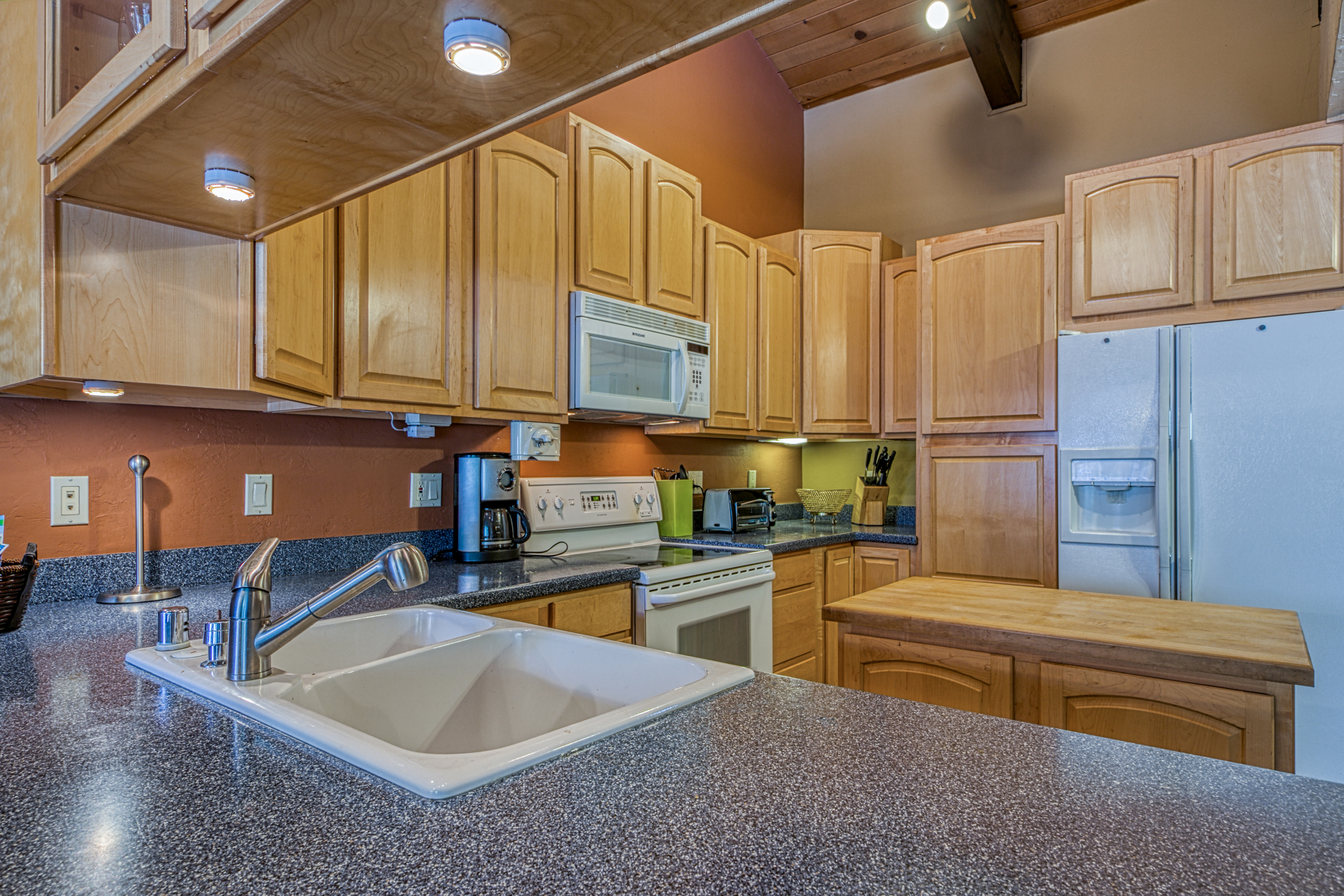 Yosemite Area Home 984738