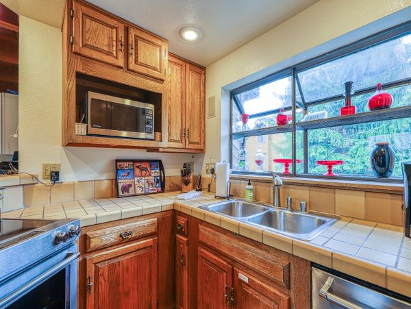 Yosemite Area Home 984740