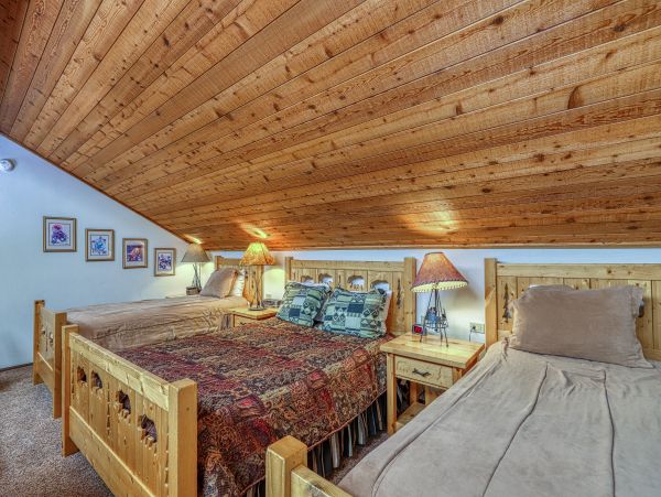 Yosemite Area Home 984740
