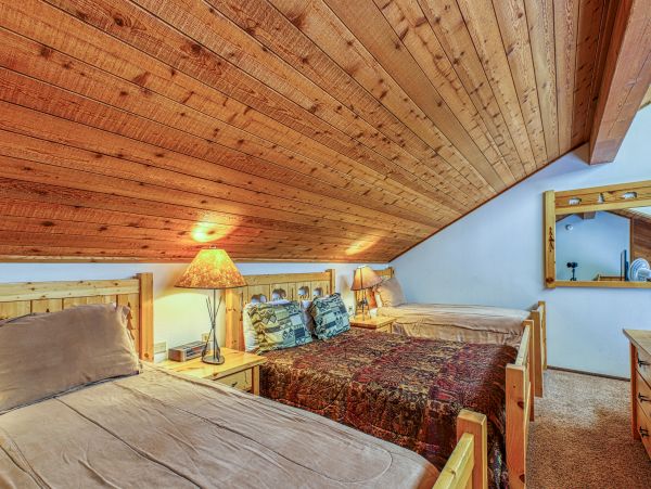 Yosemite Area Home 984740