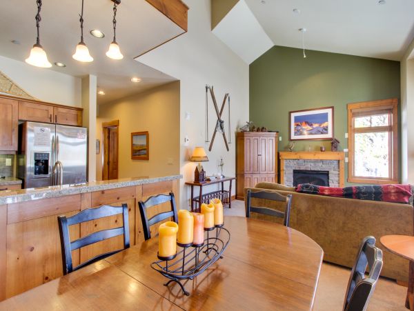 Yosemite Area Home 984741