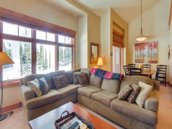 Yosemite Area Home 984741