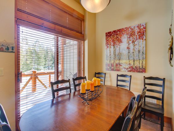 Yosemite Area Home 984741