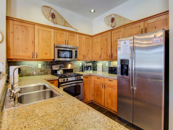 Yosemite Area Home 984741