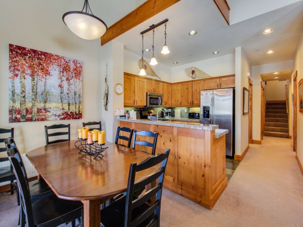 Yosemite Area Home 984741