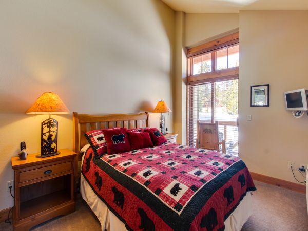 Yosemite Area Home 984741