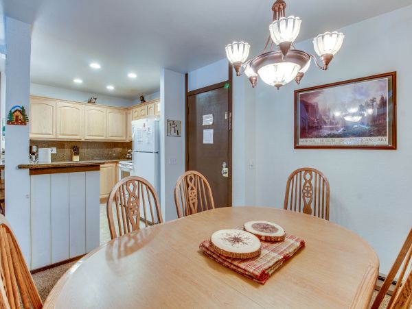 Yosemite Area Home 984742