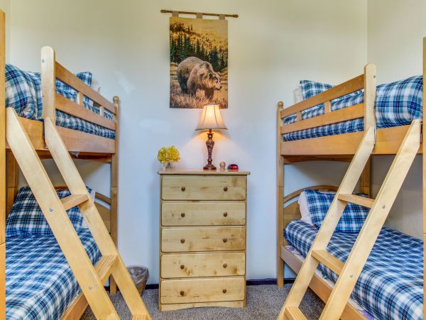 Yosemite Area Home 984742