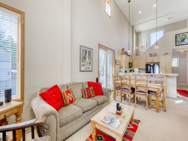 Yosemite Area Home 984743