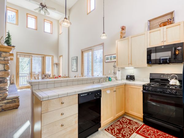 Yosemite Area Home 984743