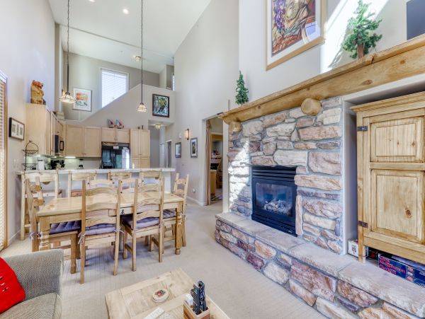 Yosemite Area Home 984743