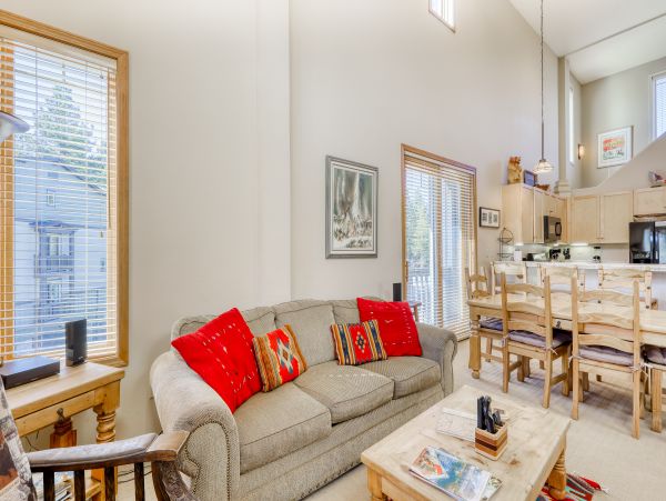 Yosemite Area Home 984743