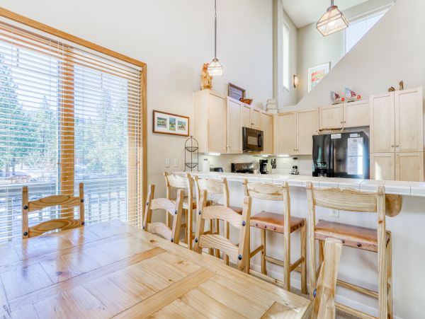 Yosemite Area Home 984743