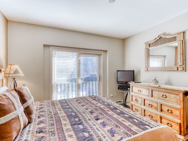 Yosemite Area Home 984743
