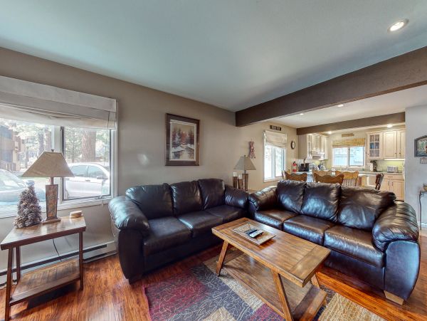 Yosemite Area Home 984744