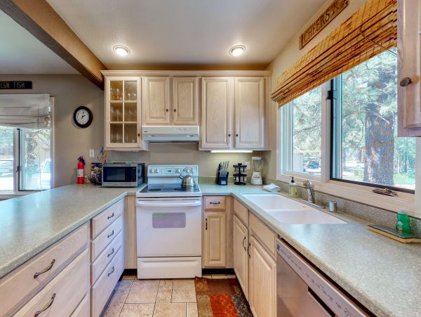 Yosemite Area Home 984744