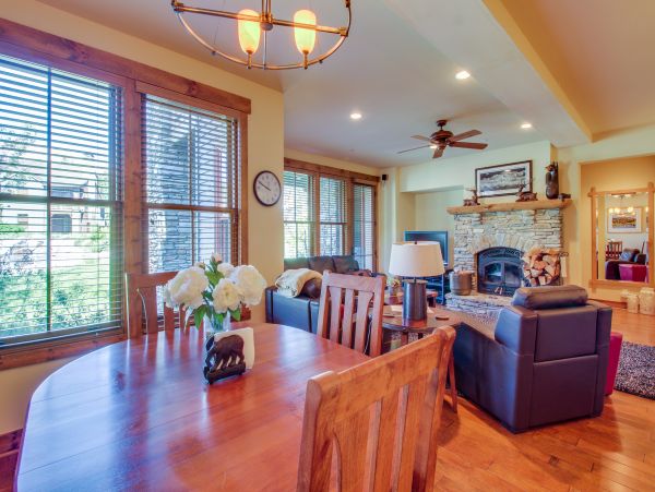 Yosemite Area Home 984745