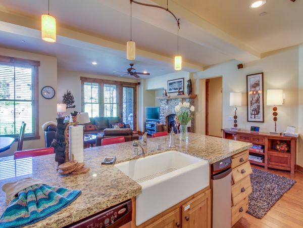 Yosemite Area Home 984745