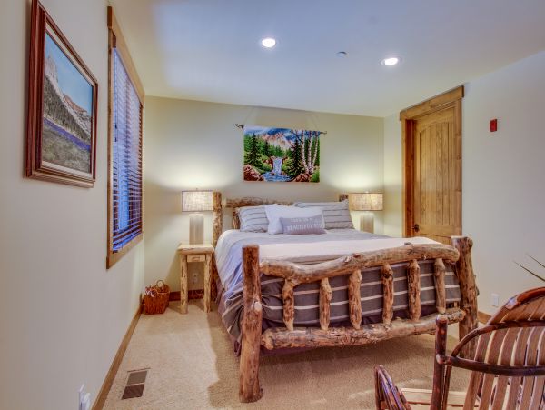 Yosemite Area Home 984745
