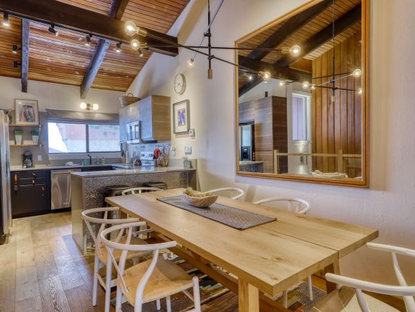 Yosemite Area Home 984746