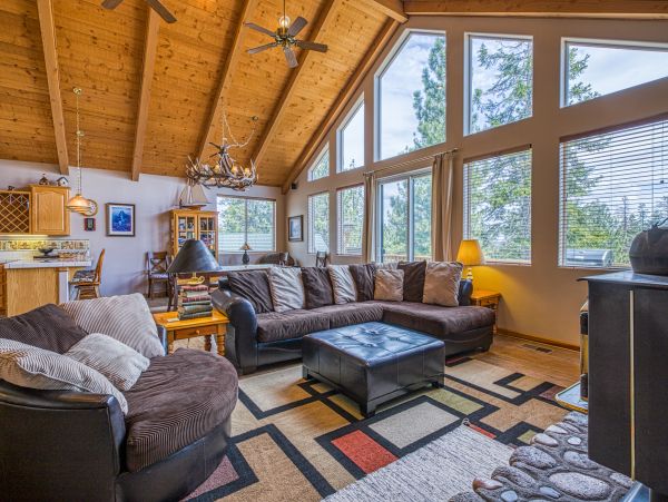 Yosemite Area Home 984747