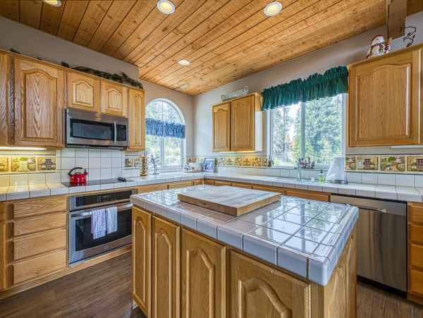Yosemite Area Home 984747