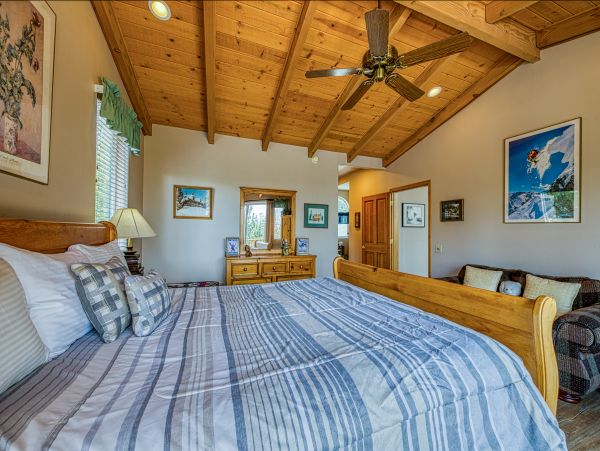 Yosemite Area Home 984747