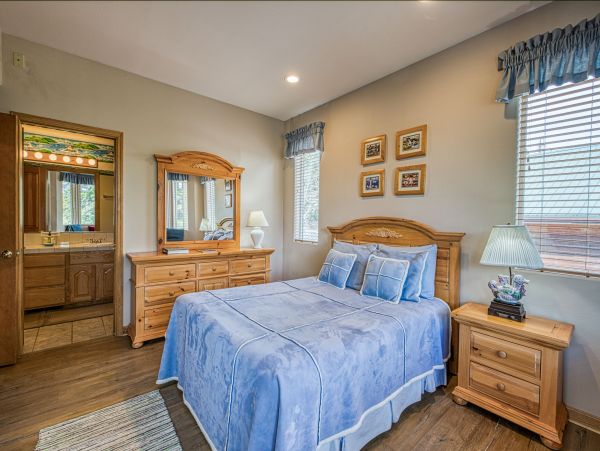 Yosemite Area Home 984747