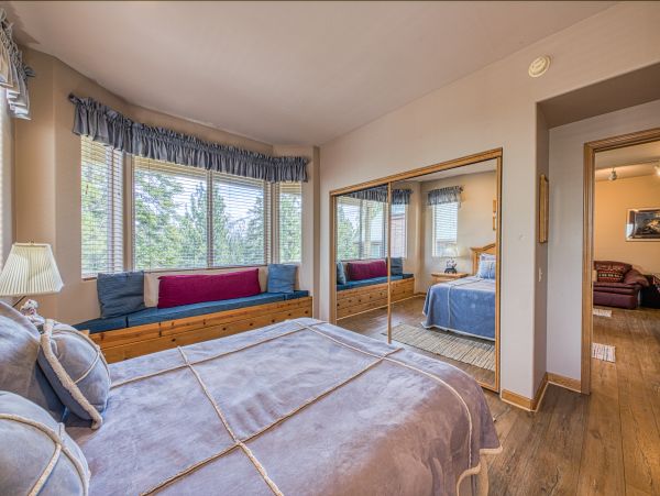 Yosemite Area Home 984747