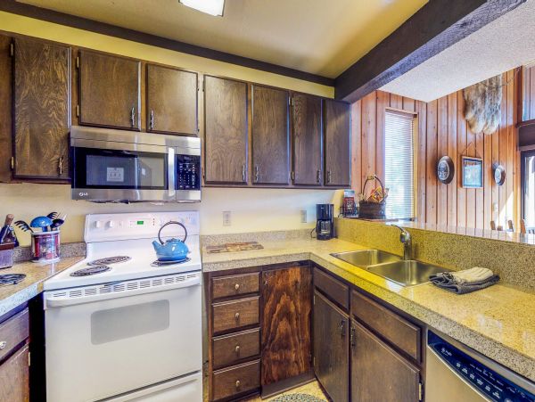 Yosemite Area Home 984749