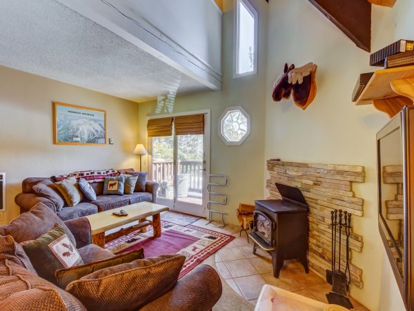 Yosemite Area Home 984751
