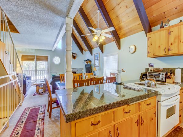 Yosemite Area Home 984751