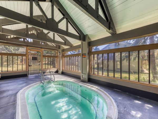 Yosemite Area Home 984752
