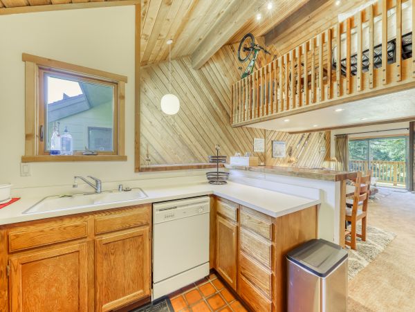 Yosemite Area Home 984752