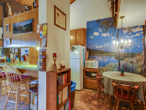 Yosemite Area Home 984753