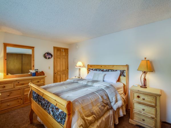 Yosemite Area Home 984753