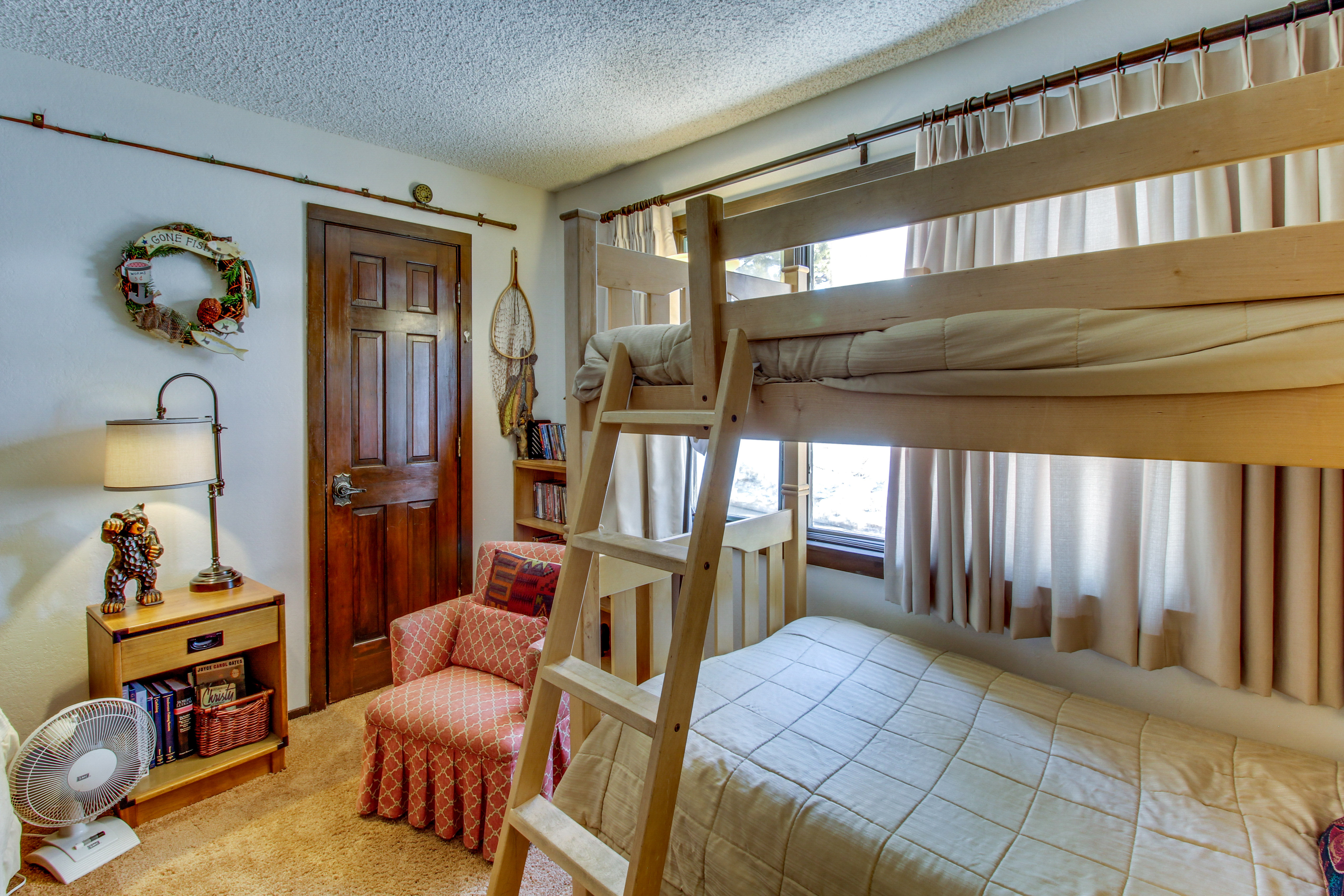 Yosemite Area Home 984754
