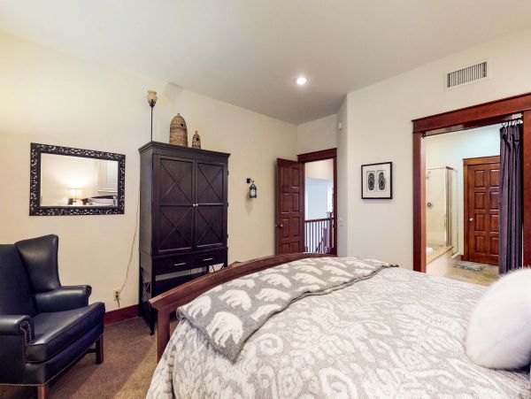 Yosemite Area Home 984755