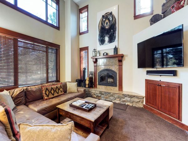 Yosemite Area Home 984755