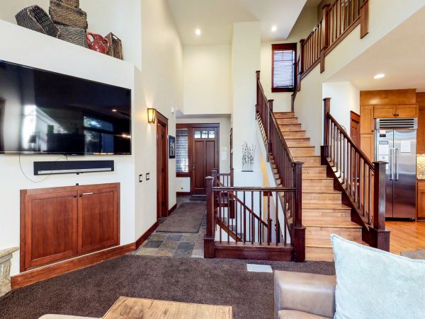 Yosemite Area Home 984755