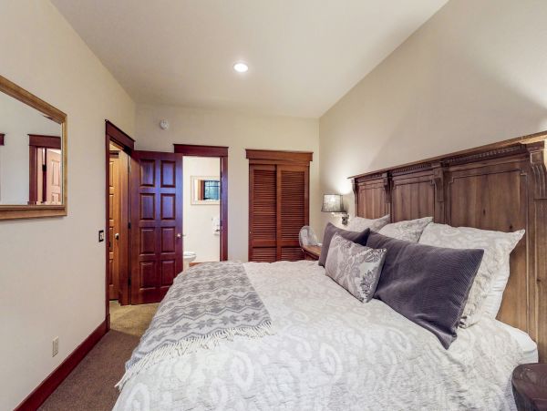 Yosemite Area Home 984755